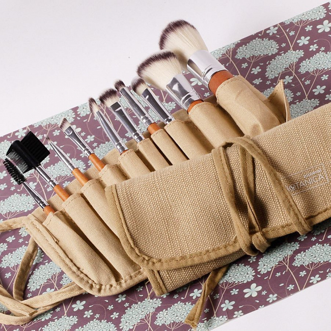 Mineral Botanica Brush