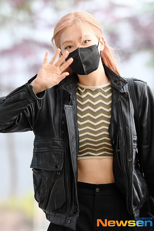 rose blackpink artis korea yang punya kewarganegara asing