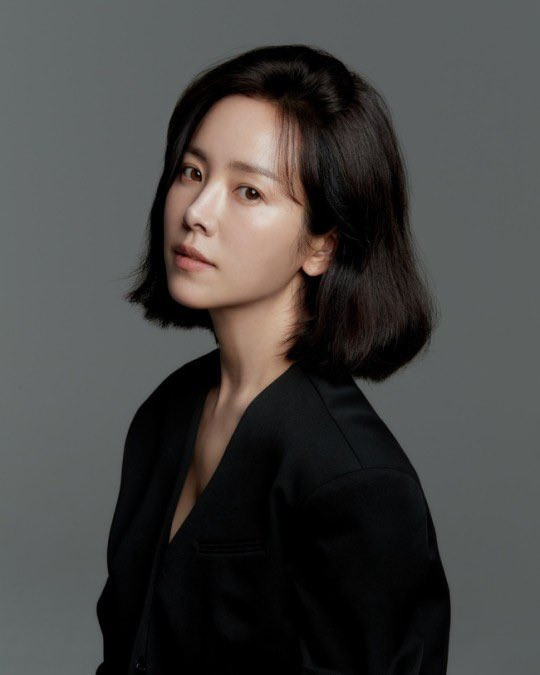 han ji min - 10 aktris korea selatan terkaya