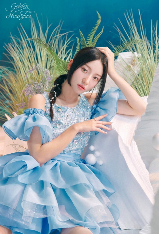 oh my girl tampil mempesona di konsep foto golden hourglass