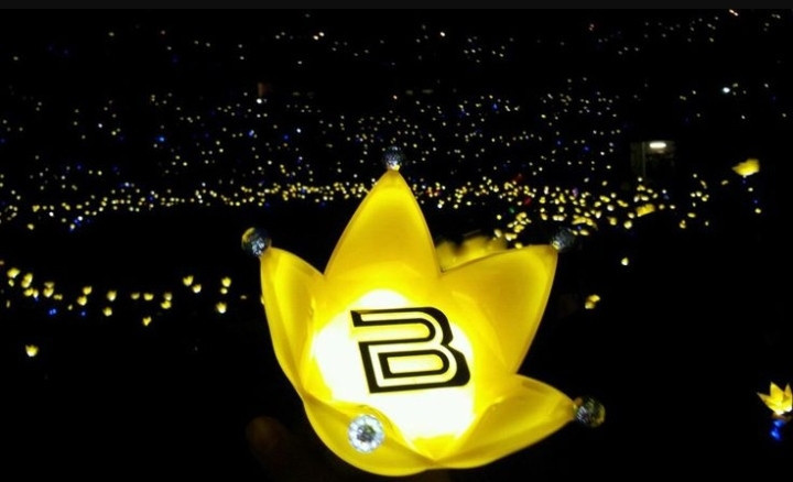 yang pertama dalam industri k-pop