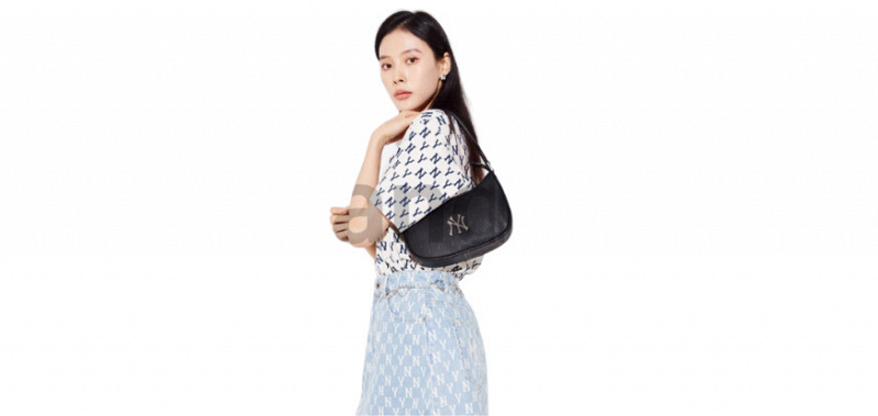 Membeli MLB MONOGRAM Embo Hobo Bag