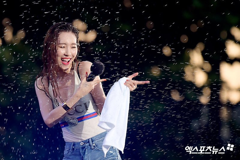 6 idol kpop dijuluki dewi waterbomb festival