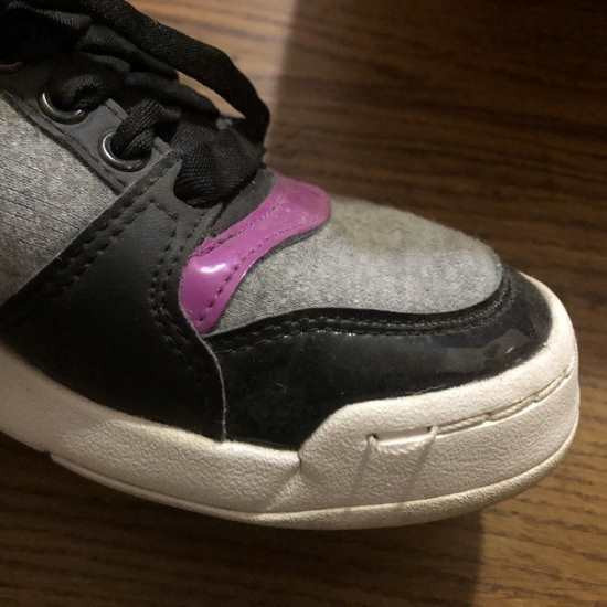 cara membedakan adidas asli dan palsu