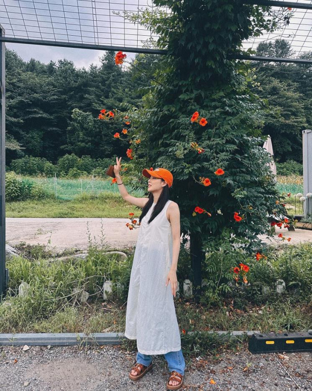 mix and match maxi dress ala artis korea 2023