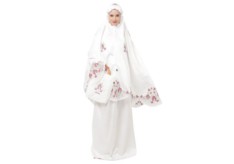 Gaya Hijab untuk Baju Muslim