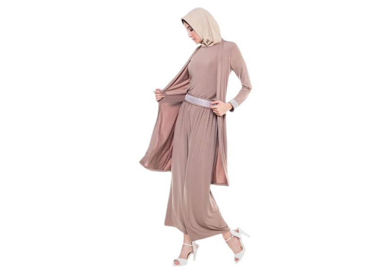 Gaya Hijab untuk Baju Muslim