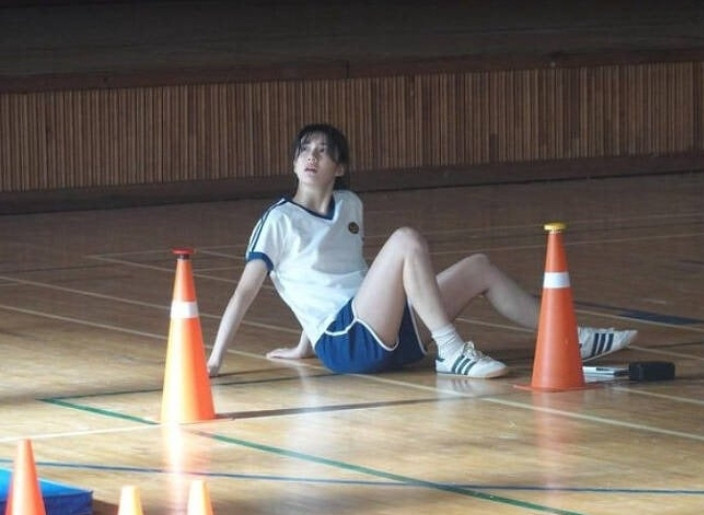 go yoon jung ungkap foto bts drama moving