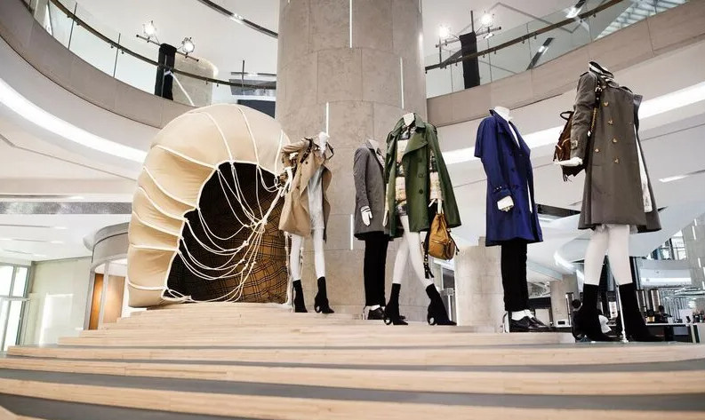 burberry trench coat