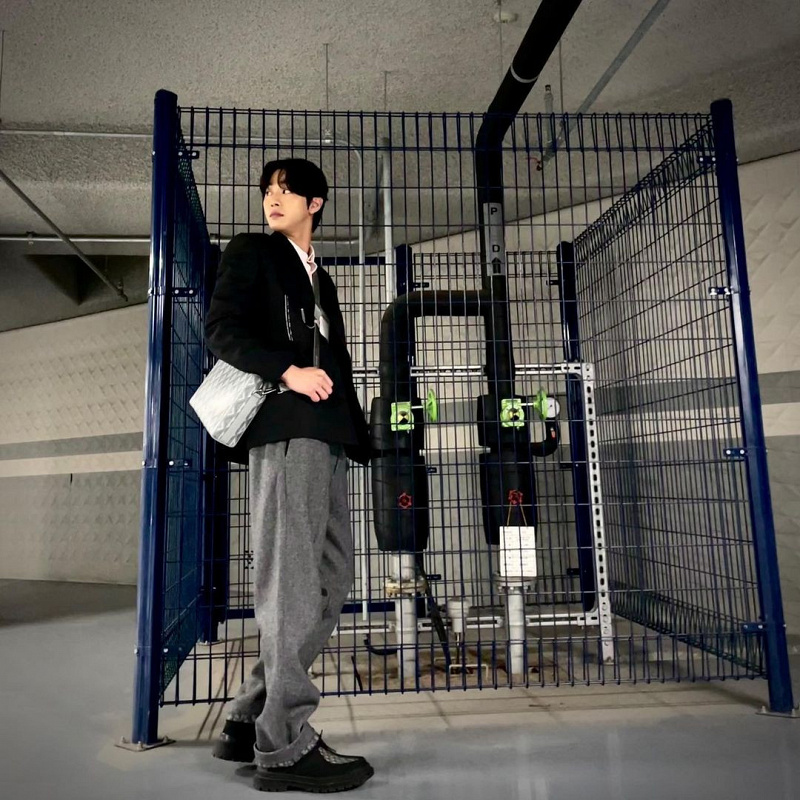 outfit a la ahn hyo seop