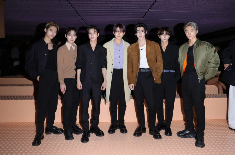 RM BTS Brand Ambassador Produk Bottega Veneta, Awal Muncul di Milan