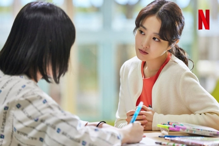 netflix rilis cuplikan karakter daily dose of sunshine 