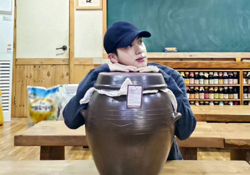 Jin BTS Liburan