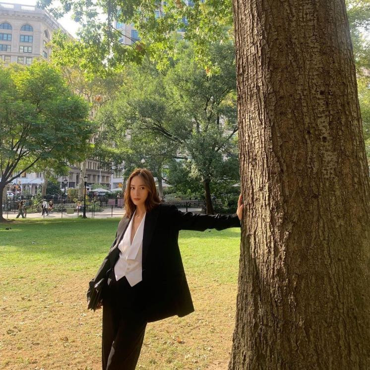 mix and match blazer hitam a la artis korea