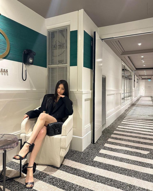 mix and match blazer hitam a la artis korea