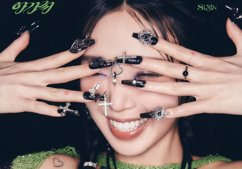 Soojin Spill Konsep Foto Debut 'Lady'