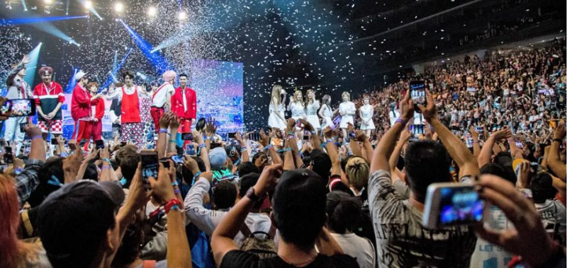 fans kpop saat mengunjungi seoul