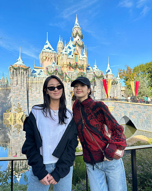 manajer lisa blackpink keluar dari yg entertainment