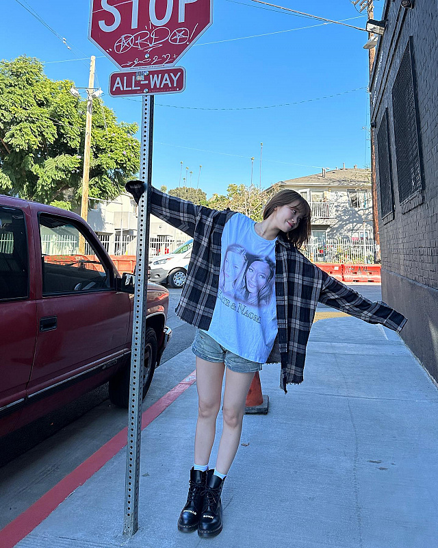 kim chaewon le sserafim