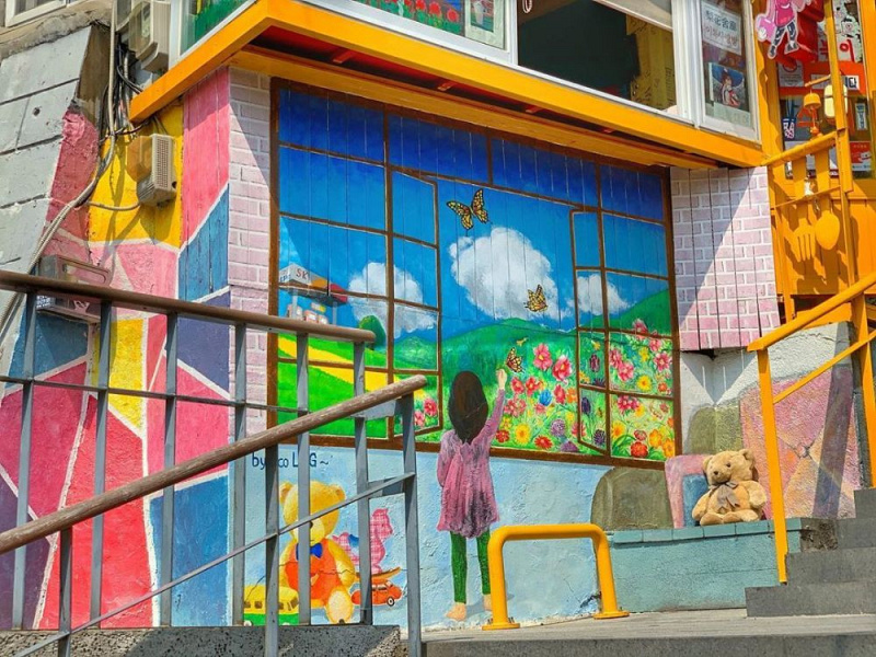 ihwa mural village