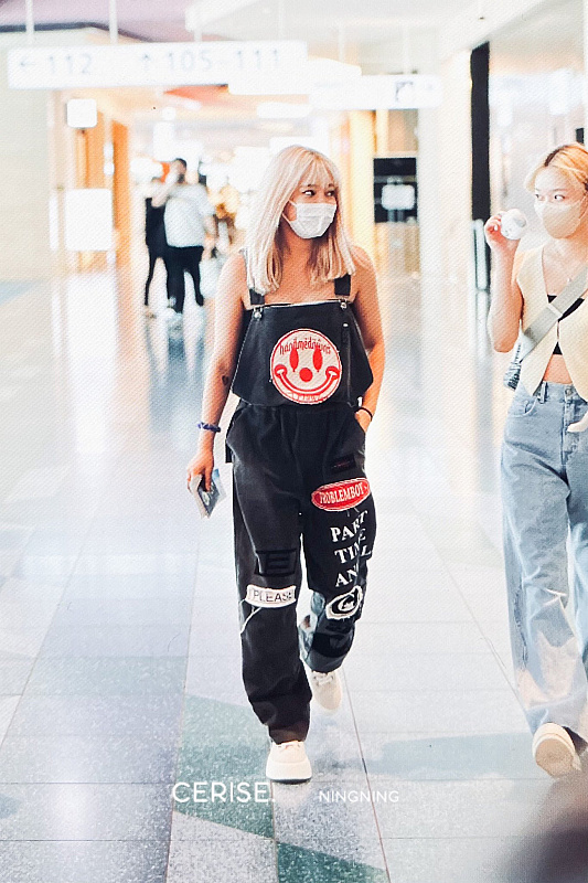 airport fashion ningning aespa
