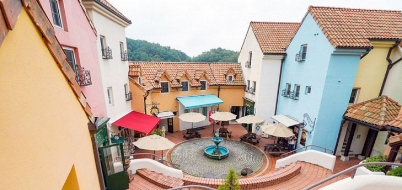petite france korea selatan